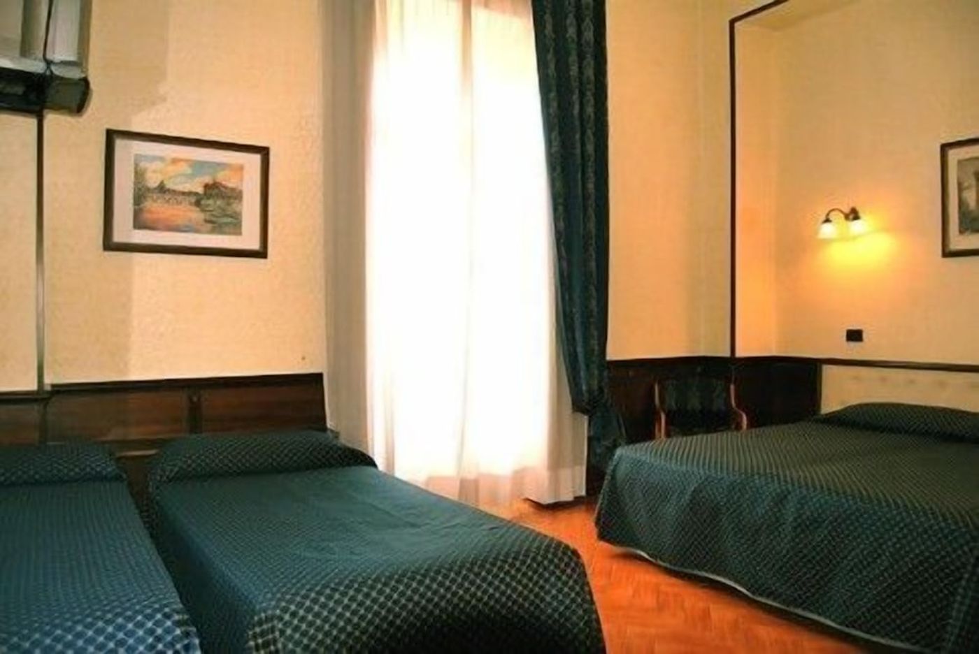 expedia-3163327-10