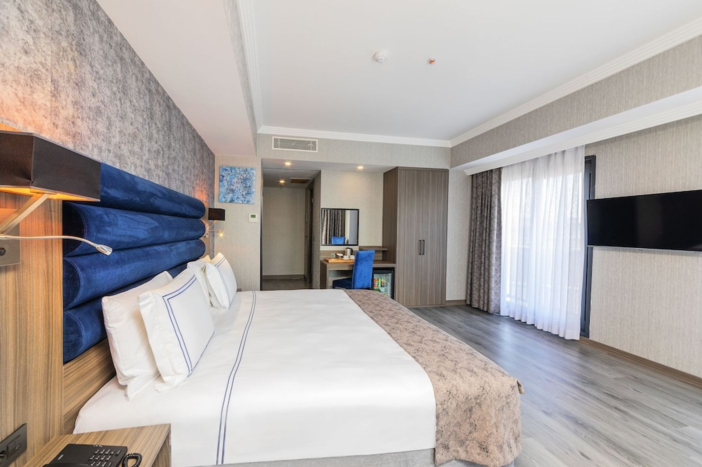 expedia-3161831-25
