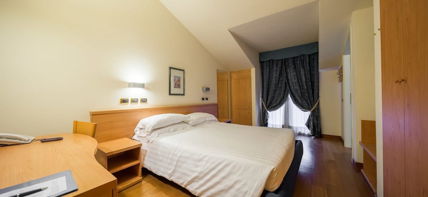 expedia-3158990-25