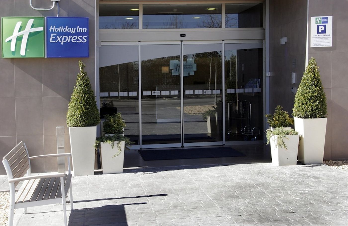 expedia-3032453-6