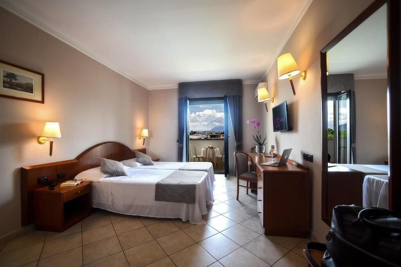 expedia-3166390-4