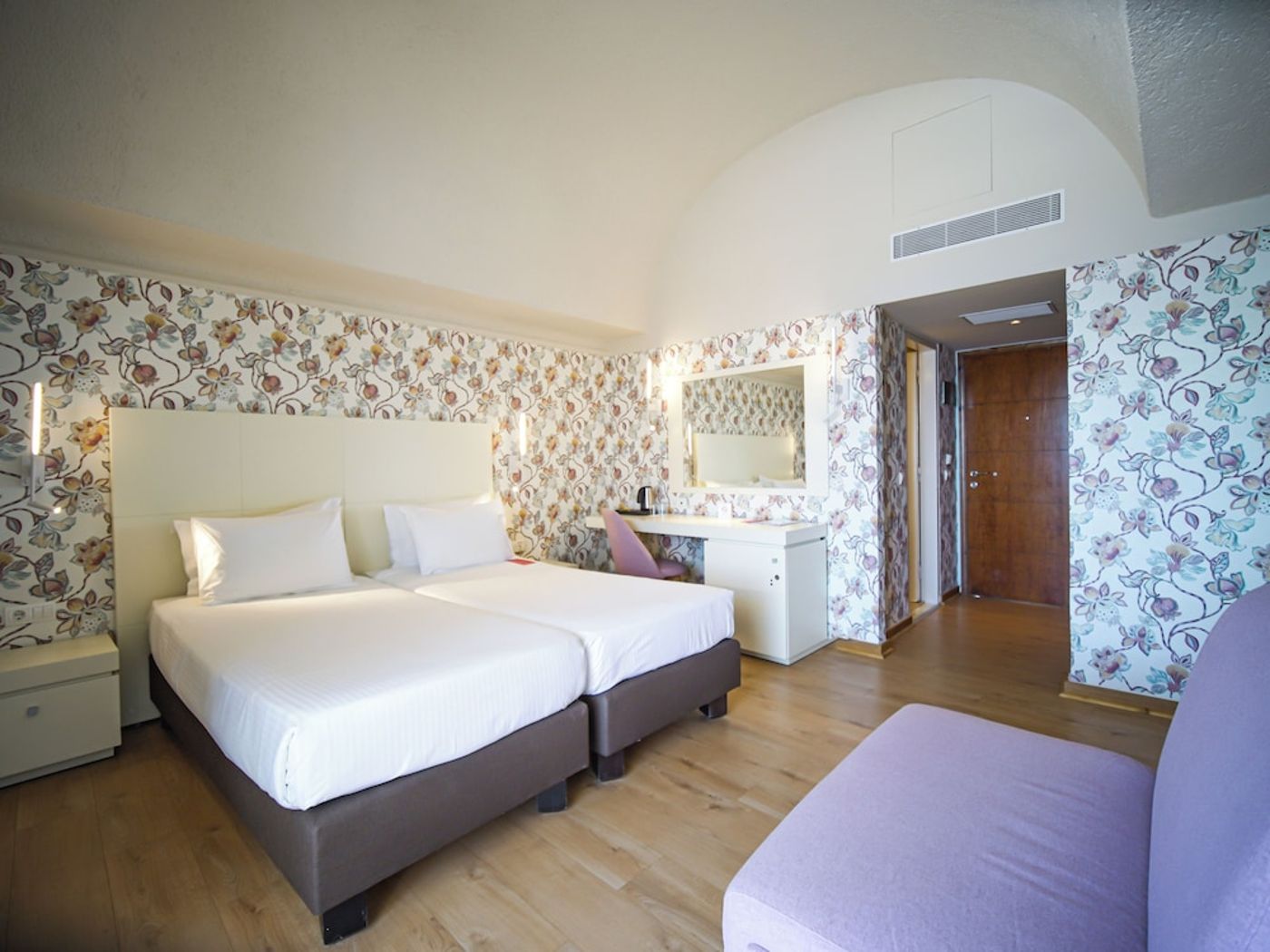 expedia-3166162-27