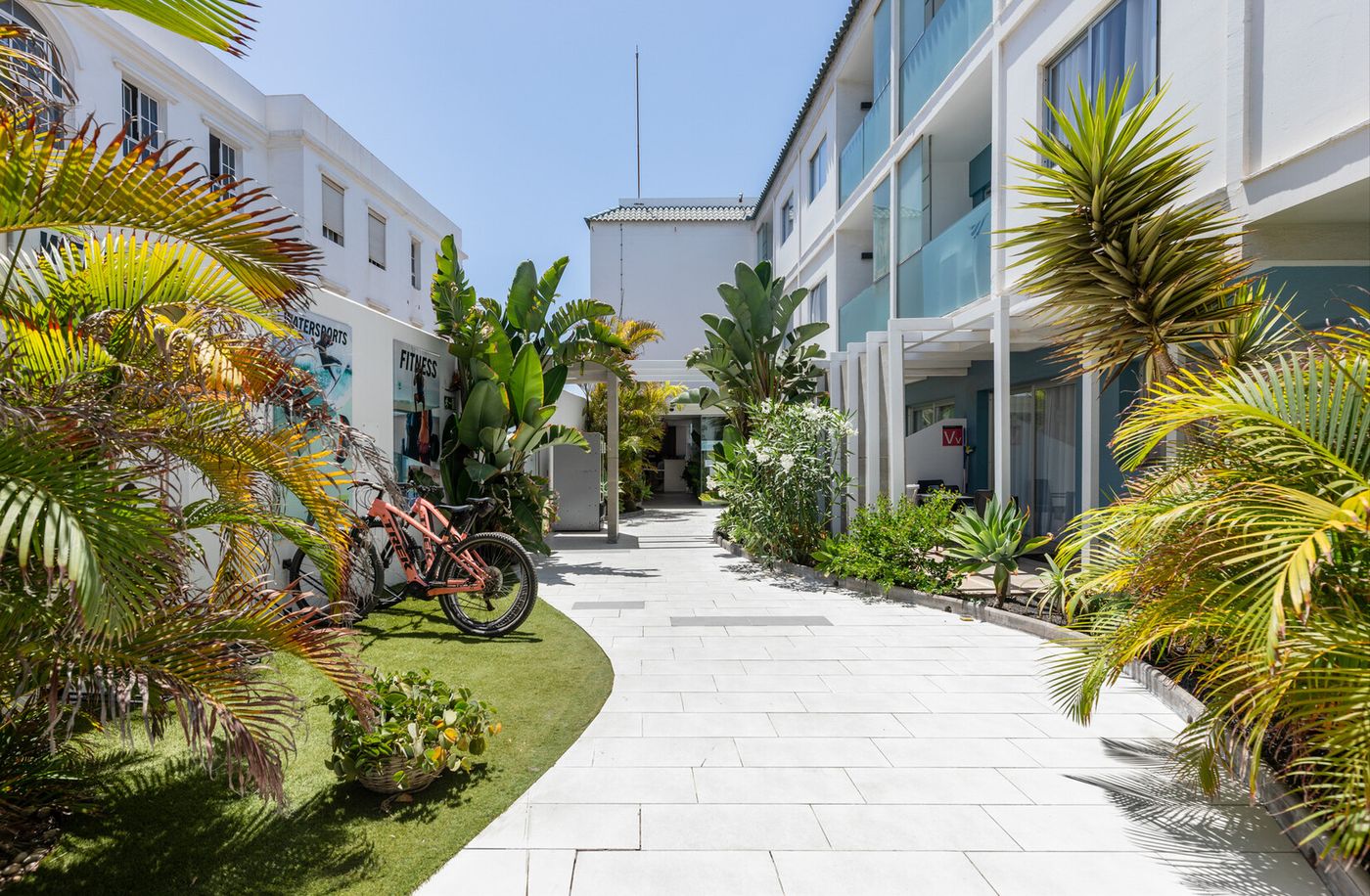 04.02.26 Bristol Sunset Beach