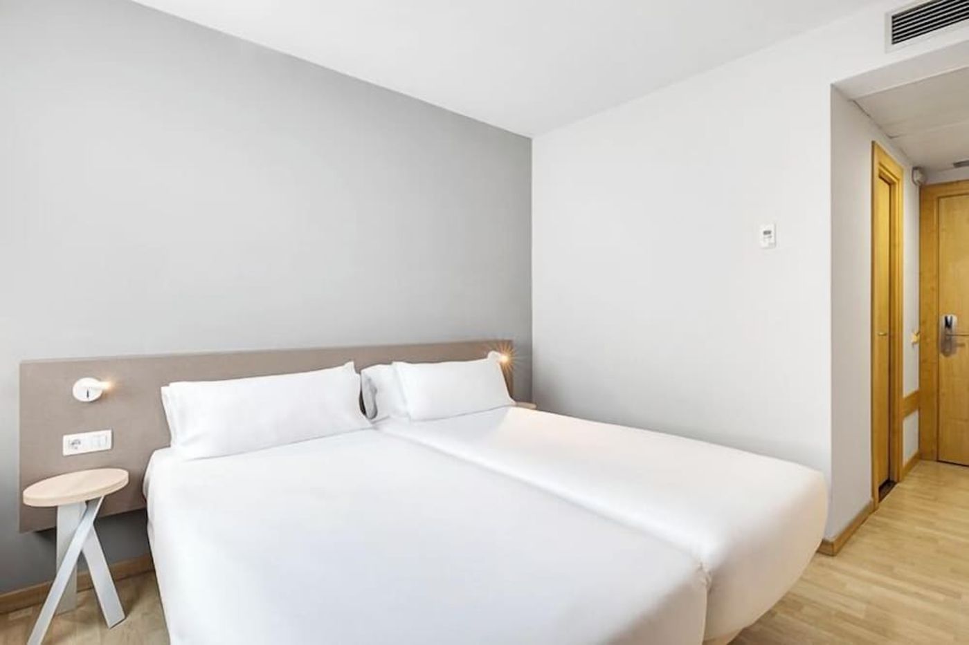 expedia-3166024-20