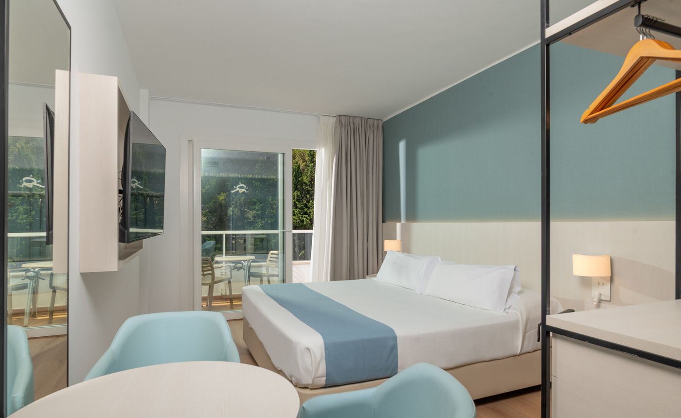 14.07.26 Costa Encantada Premium