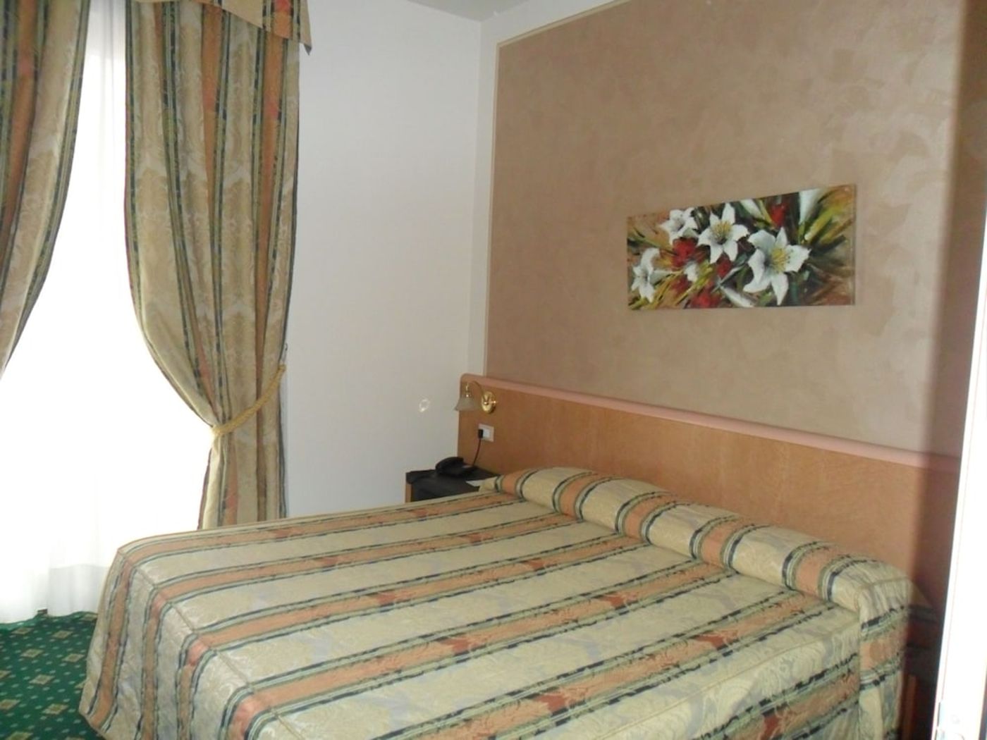 expedia-3163583-16