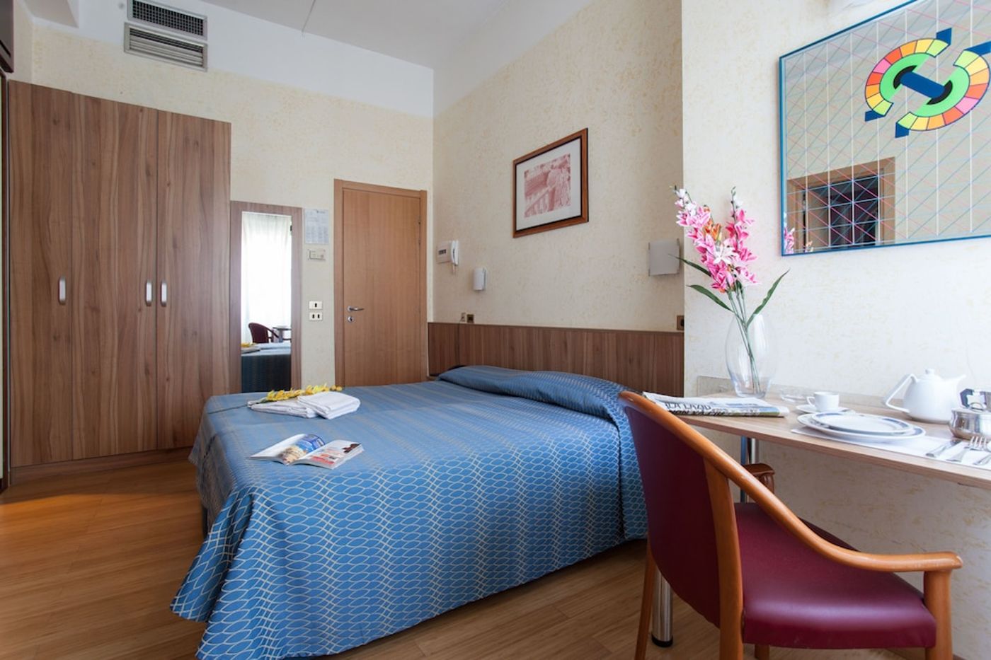 expedia-3159921-15