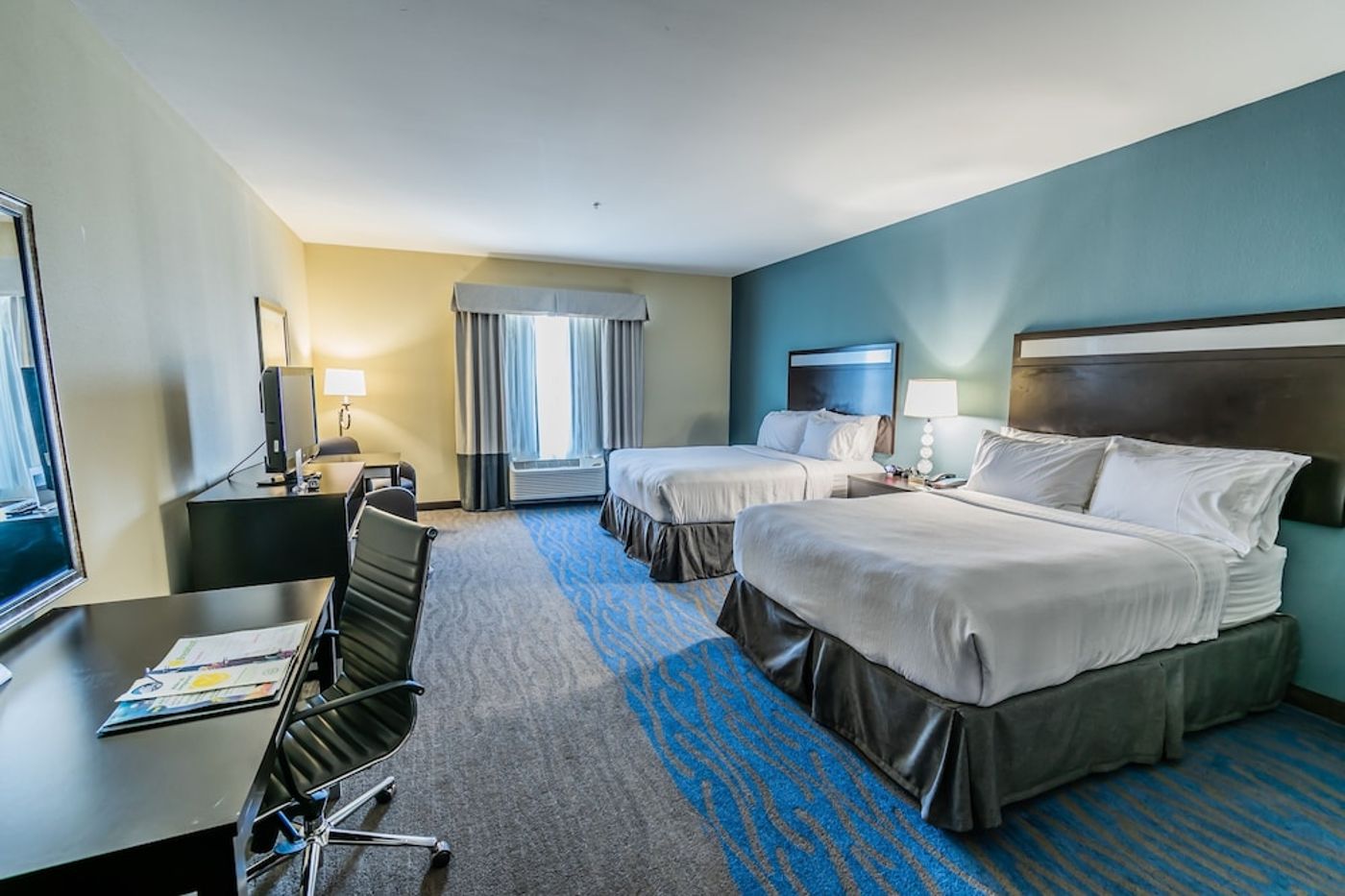 expedia-3160822-30