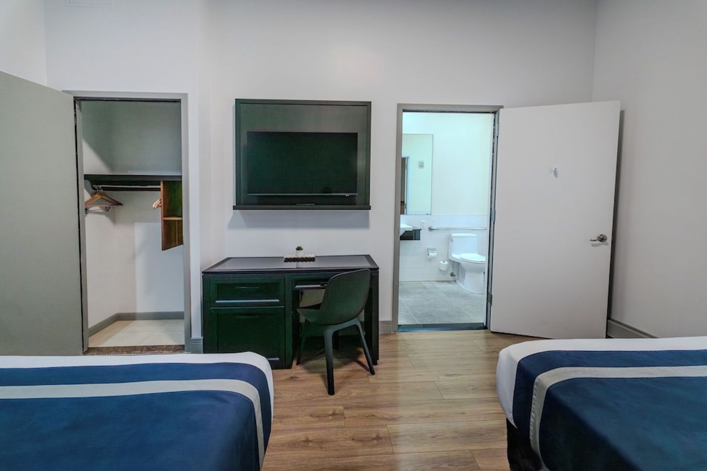 expedia-3159048-12