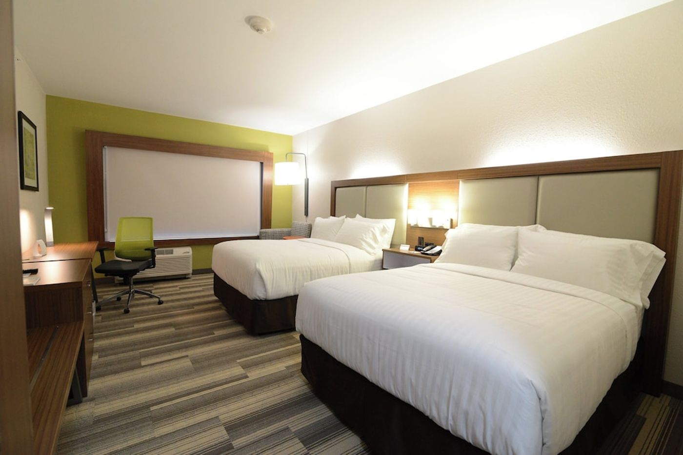 expedia-3162038-18