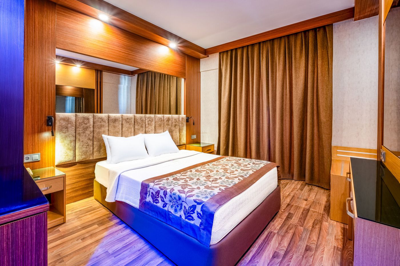 standart  room  side sea view with balcony .jpg
