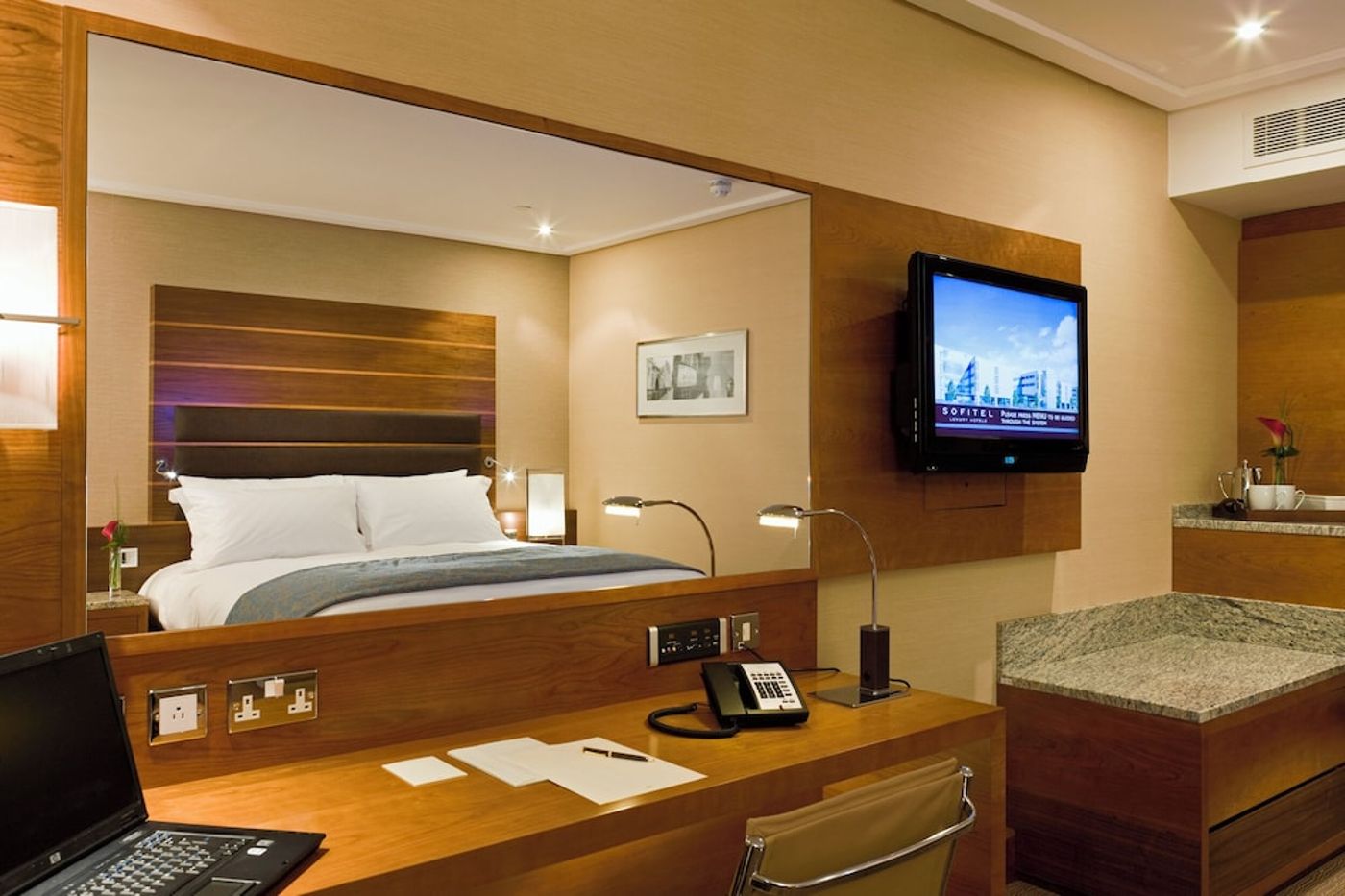 expedia-3166894-27