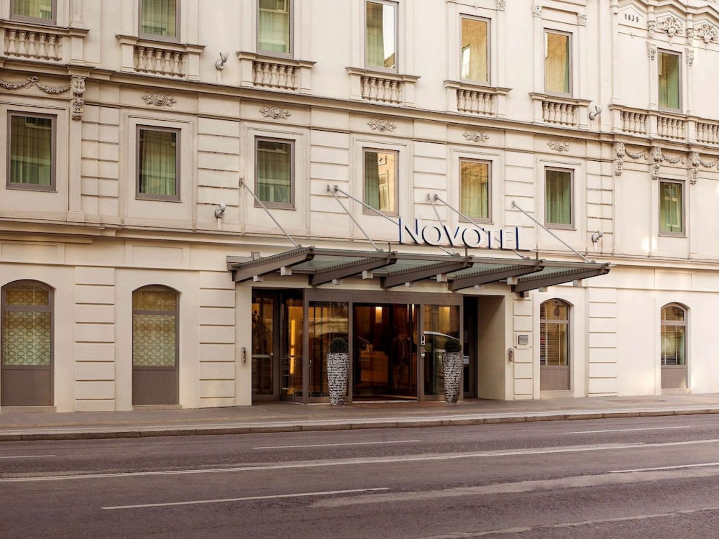 expedia-3160144-7
