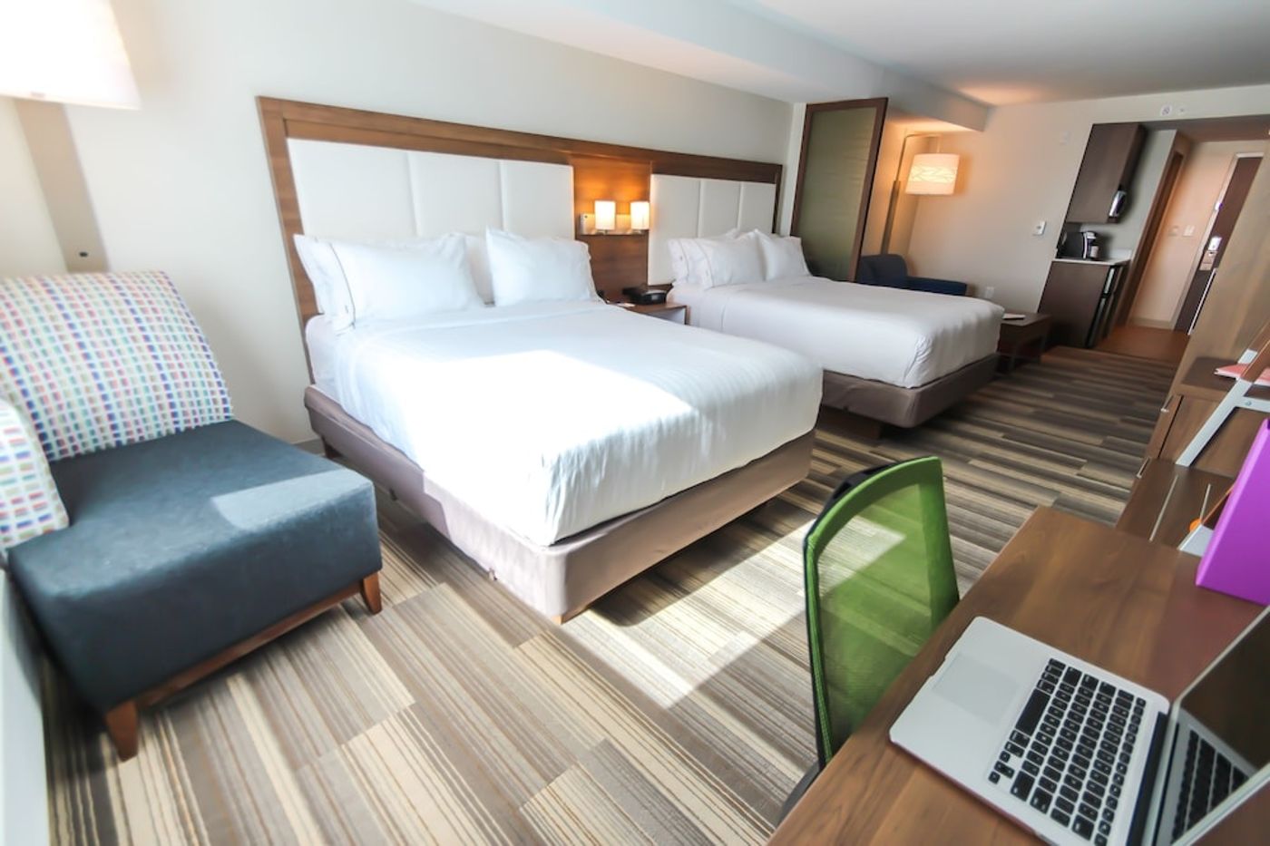 expedia-3162317-21