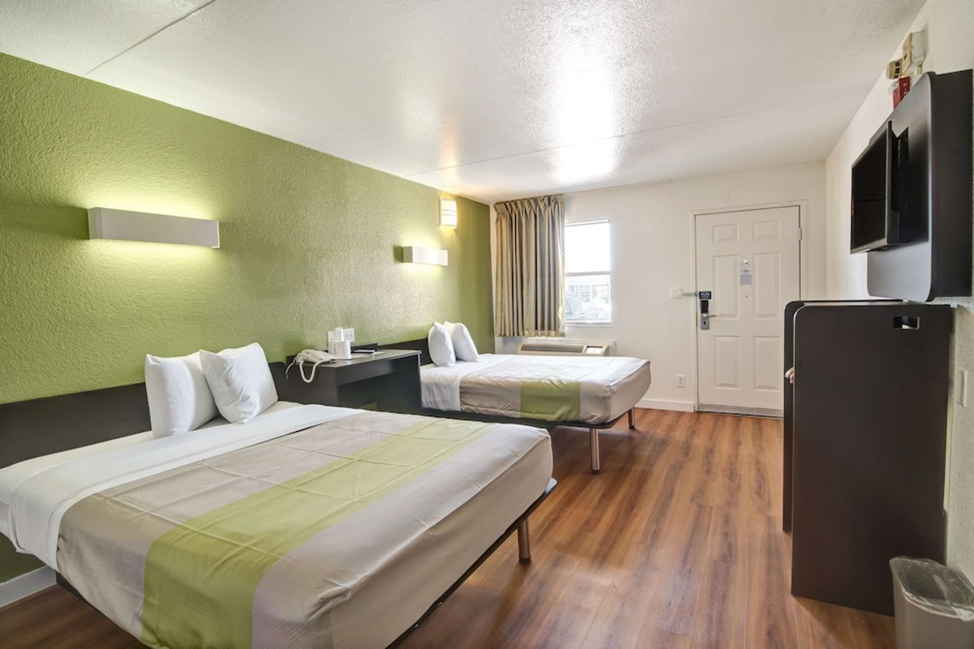 expedia-3160555-10