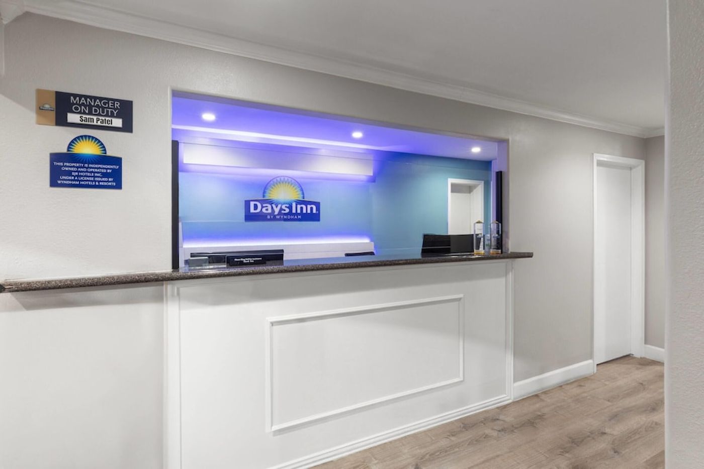 expedia-3166244-6