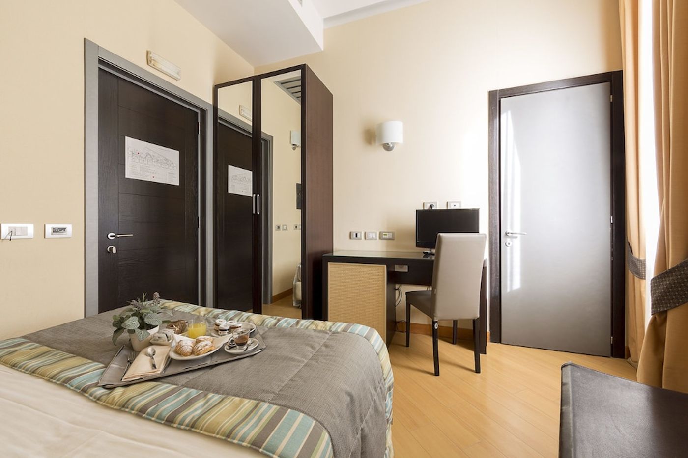 expedia-3165622-12