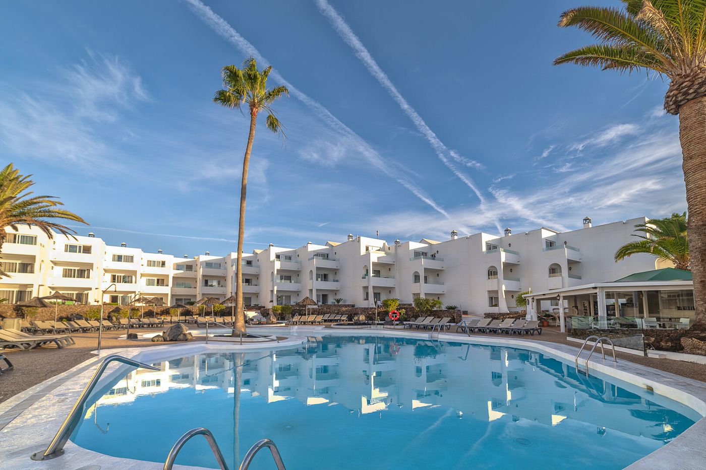 30.03.26 Hotel Siroco & Serenity