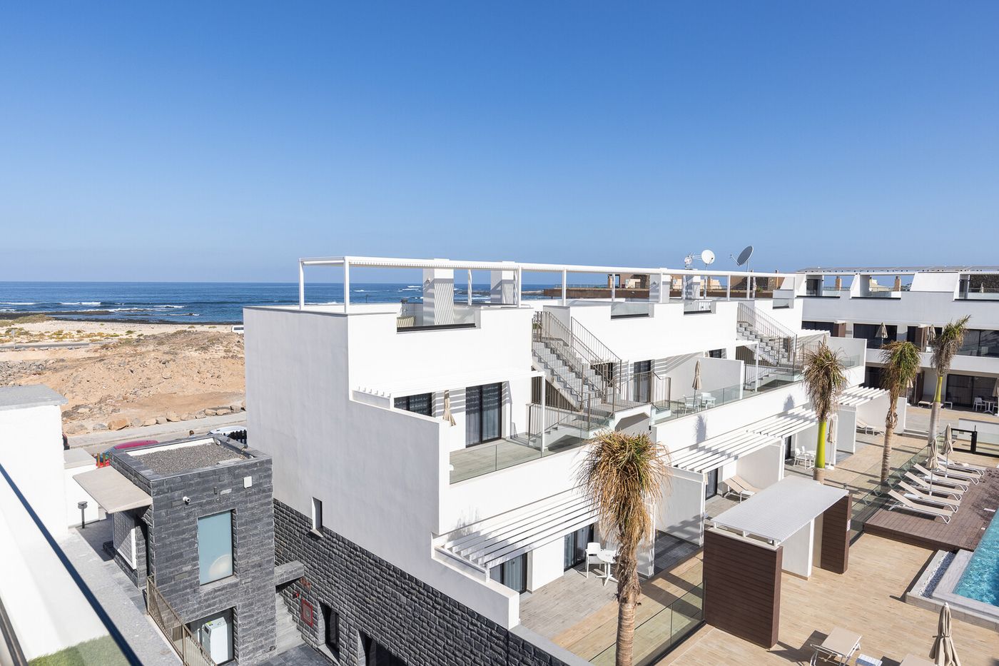 09.09.26 Esmeralda Cotillo Homes by LIVVO
