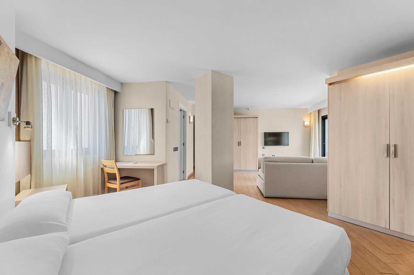 17.03.26 THB Lanzarote Beach