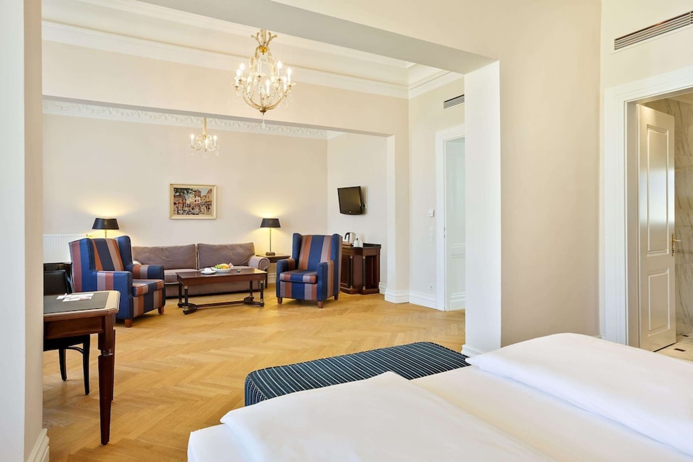 expedia-3156419-80