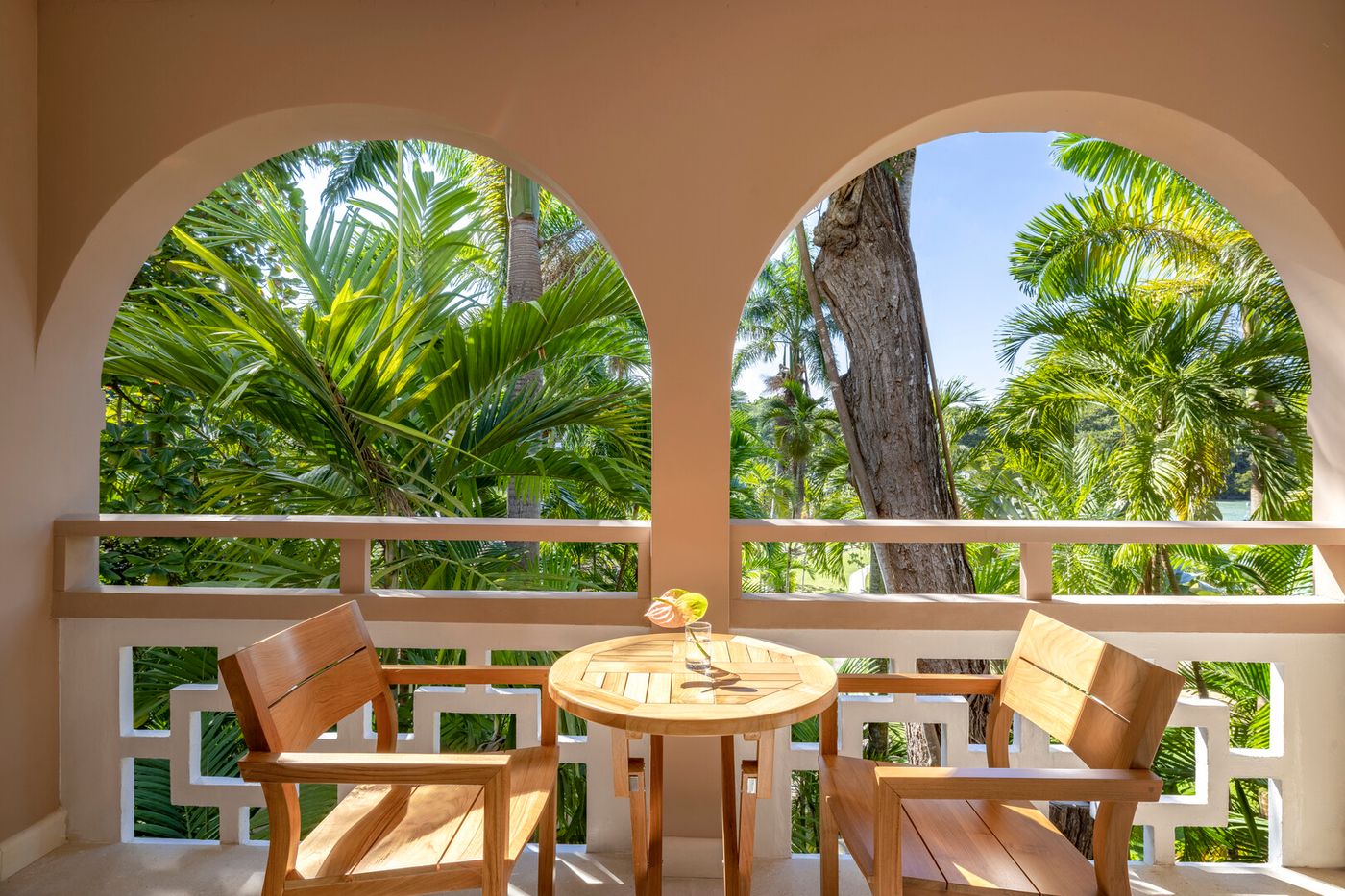 Couples Sans Souci 21.04