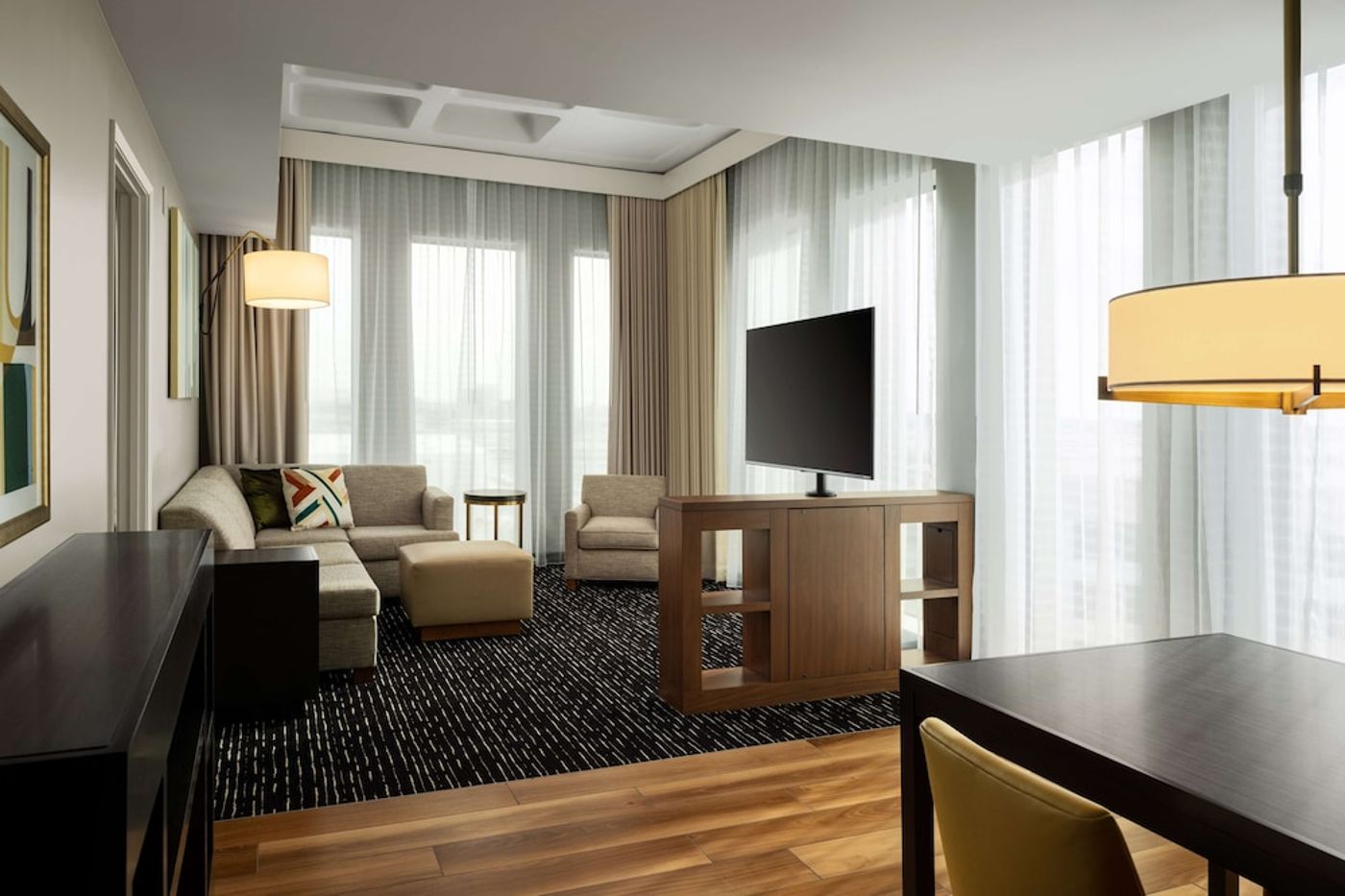 expedia-3158821-24