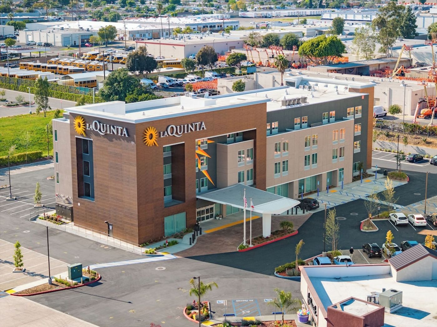 expedia-3166912-7