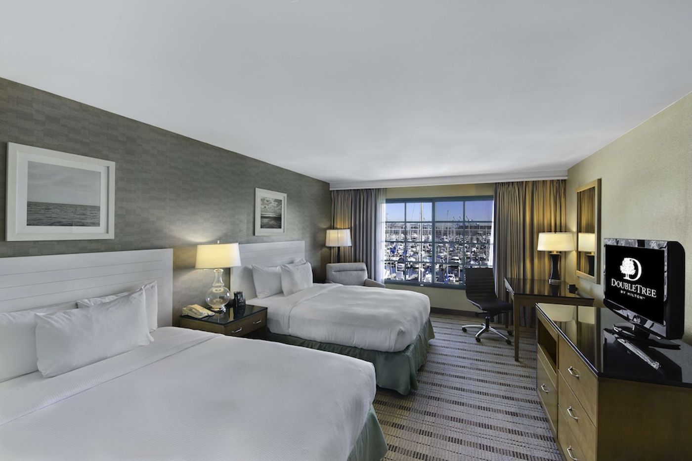 expedia-3158848-25
