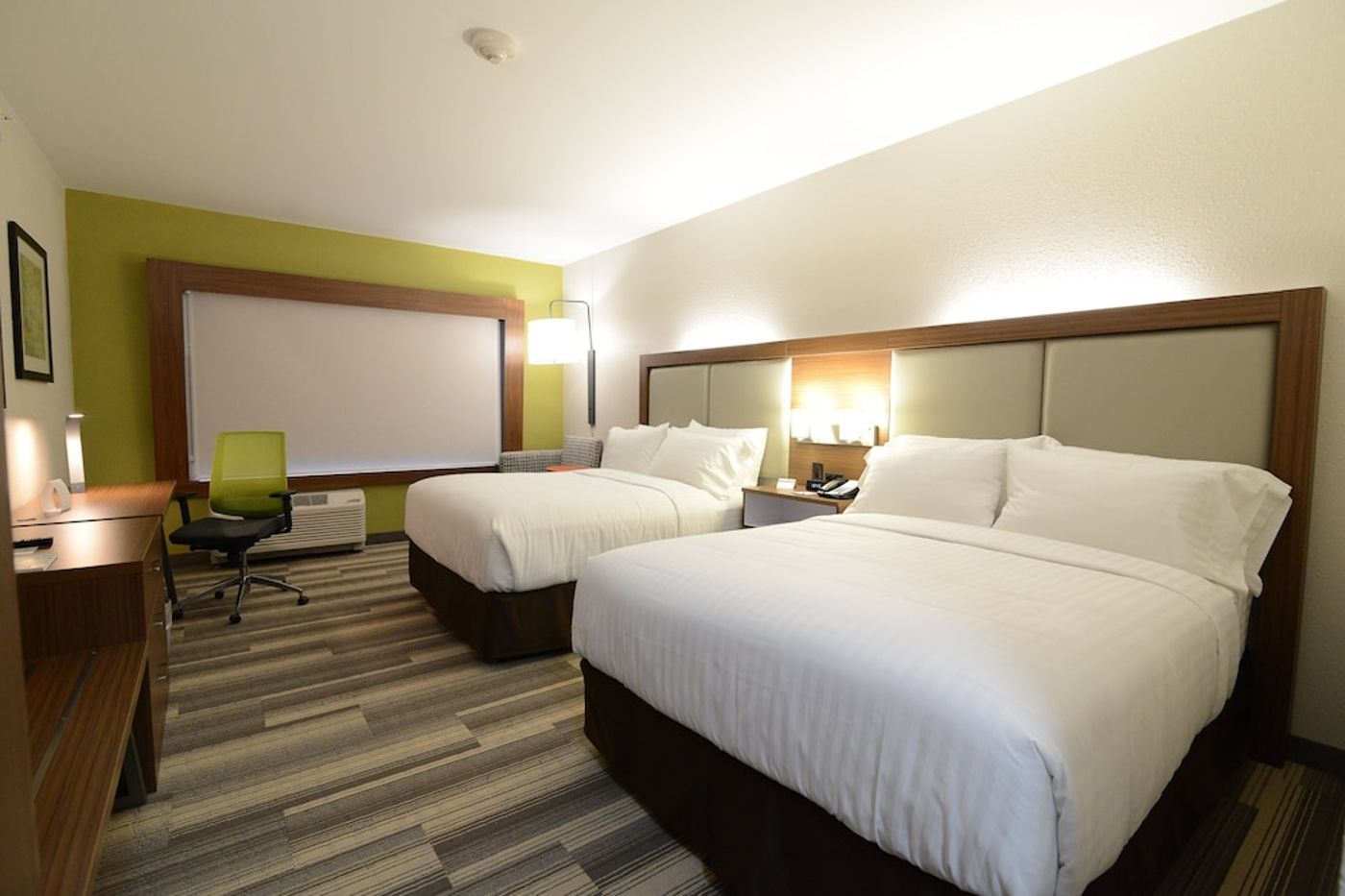 expedia-3162038-16
