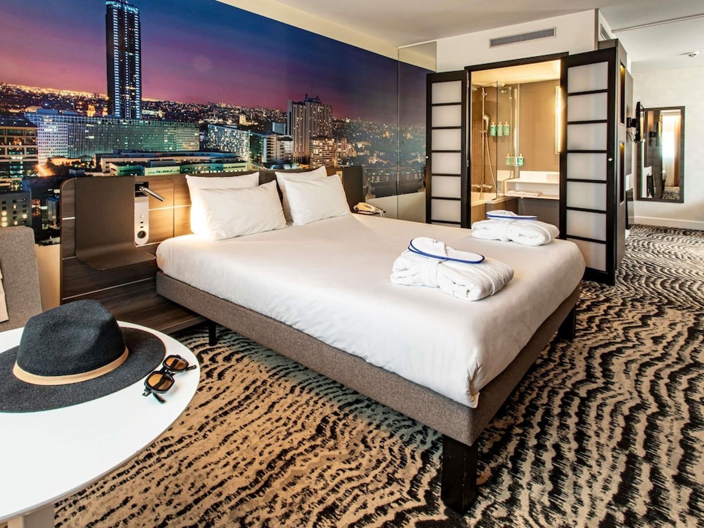 expedia-3163766-29