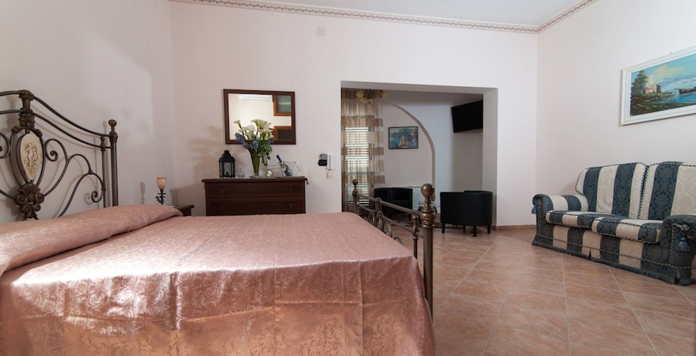 expedia-3166422-1