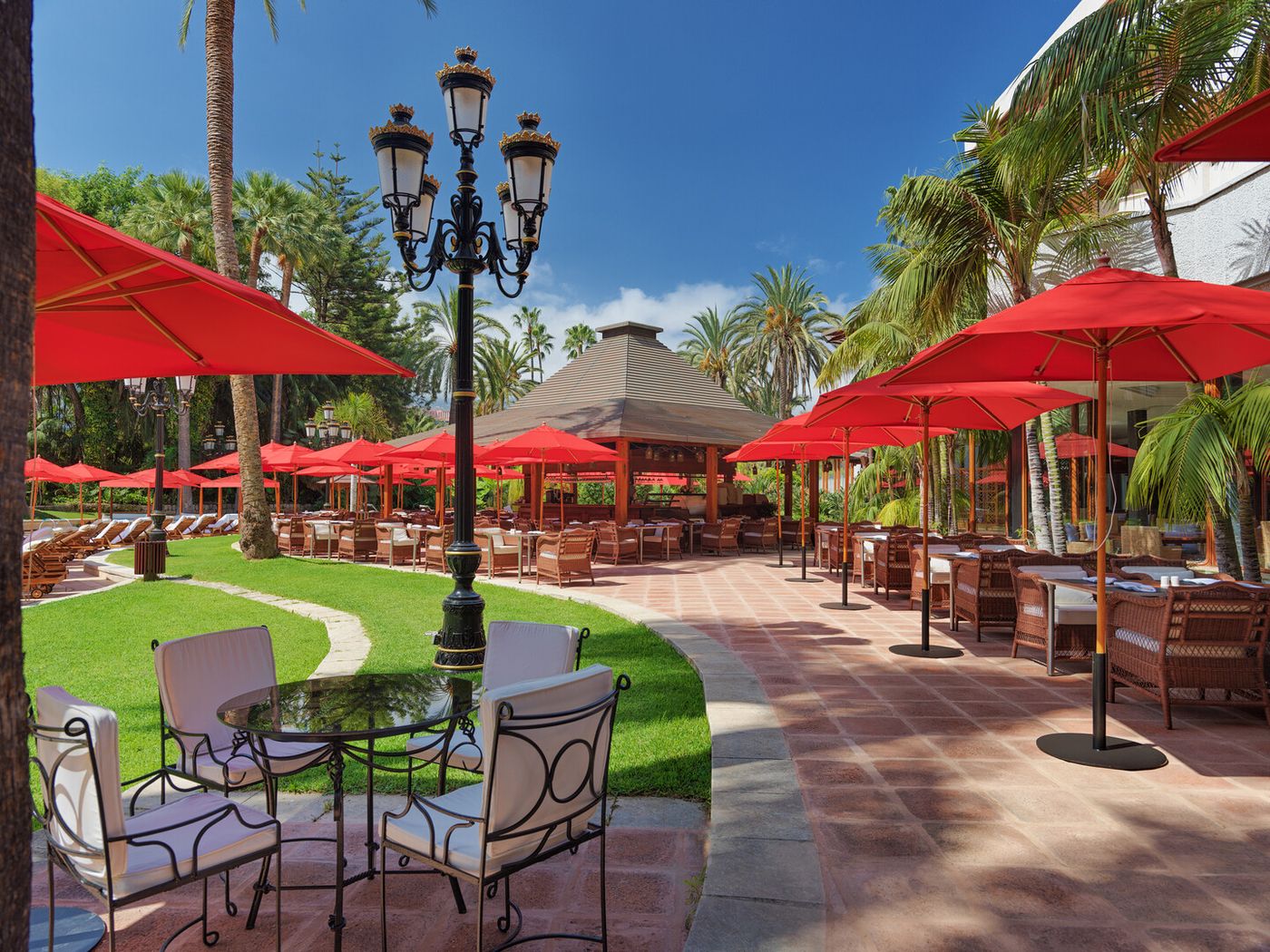 04.02.26 Hotel Botanico