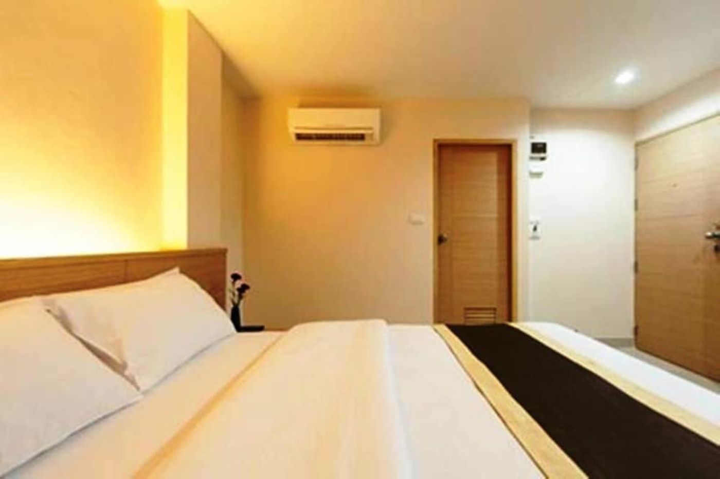expedia-3162844-14