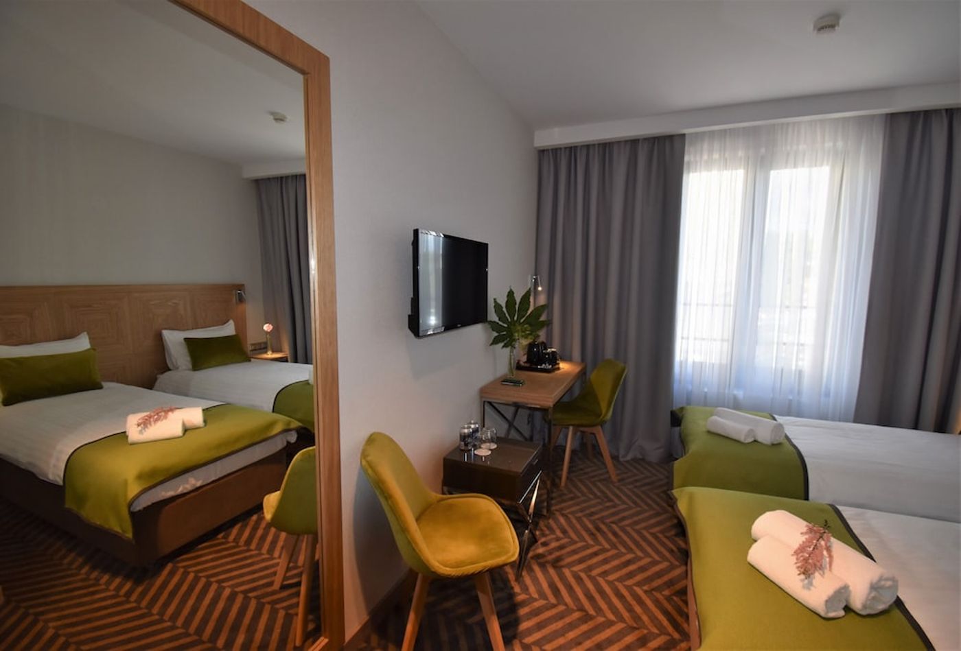 expedia-3164160-23