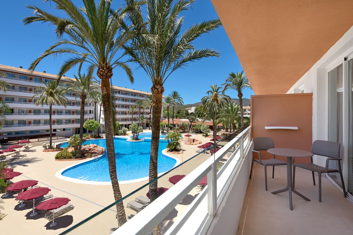 02.09.26 Tent Calvia Beach