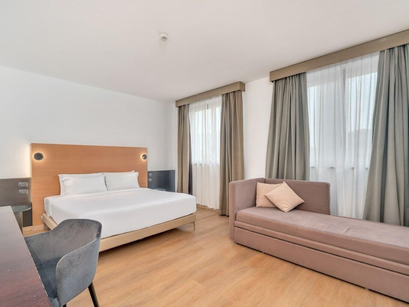 expedia-3163480-6