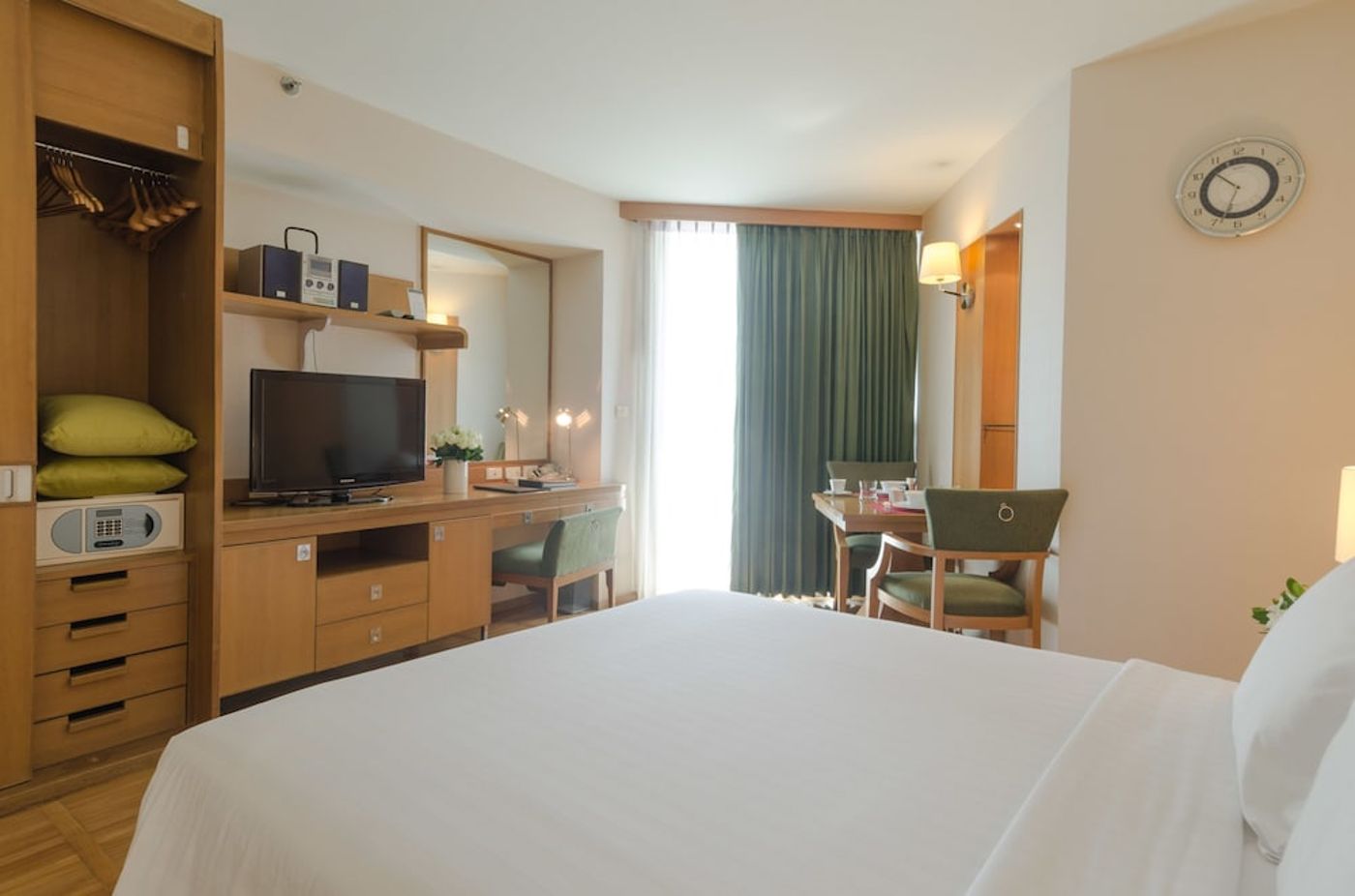 expedia-3159117-13
