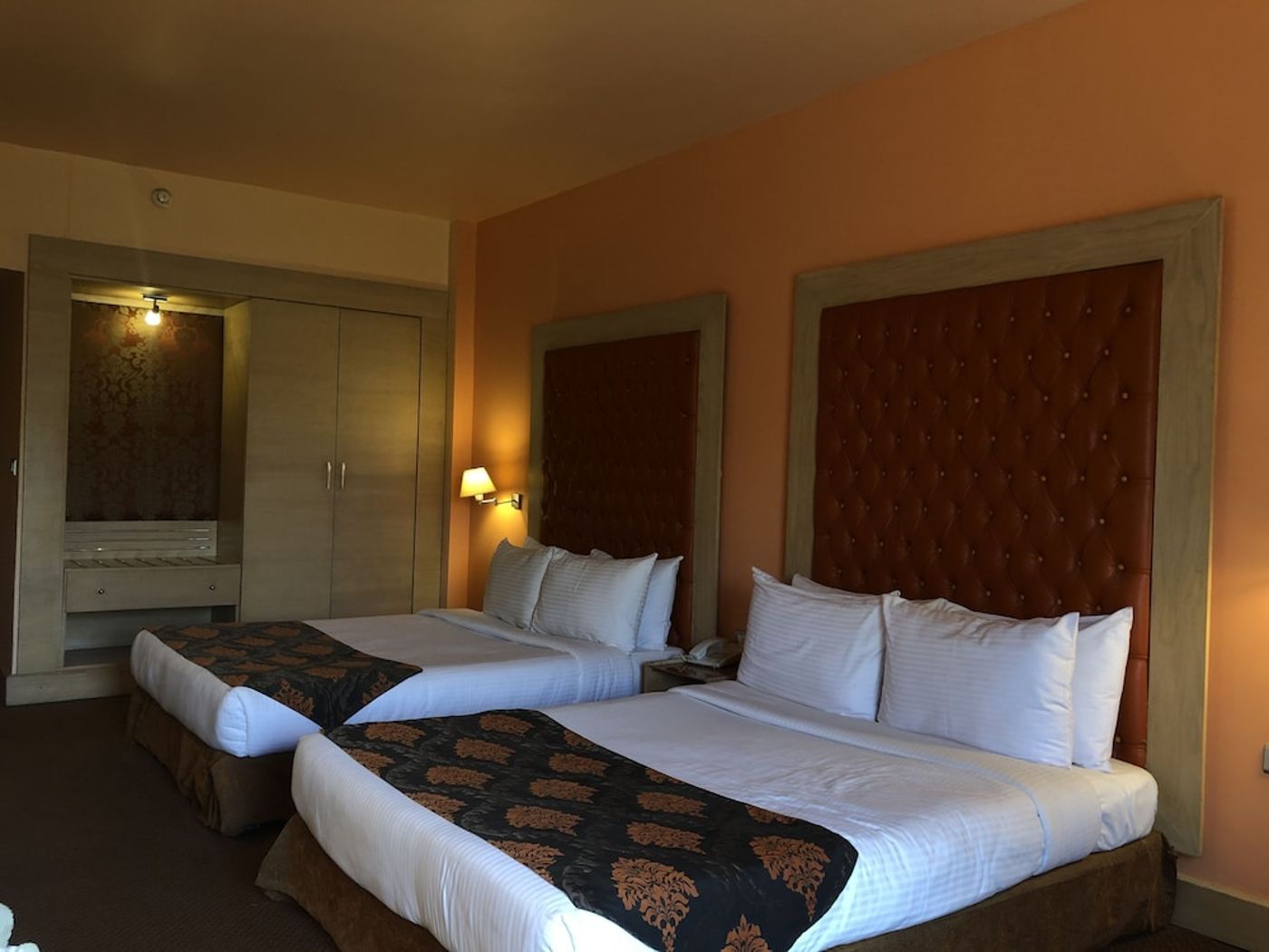 expedia-3162239-27