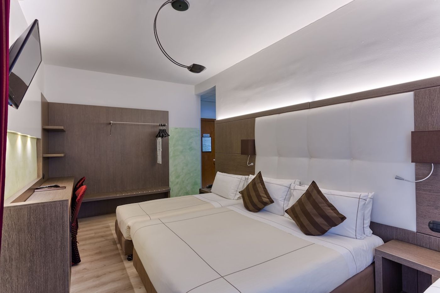expedia-3055796-9
