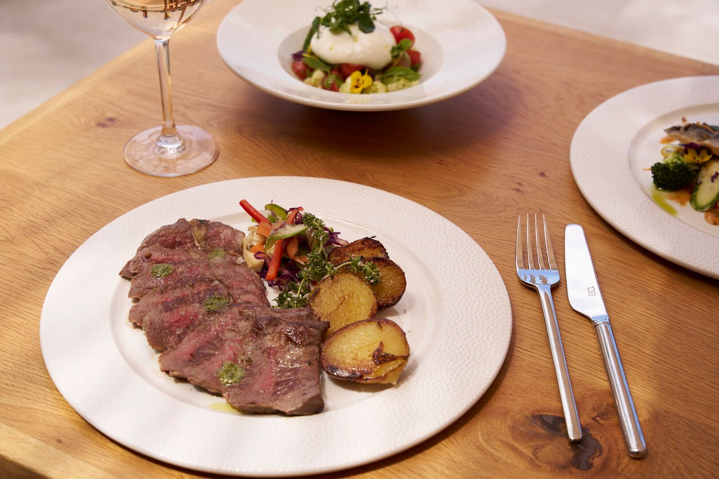 Paralos Kosta Alimia