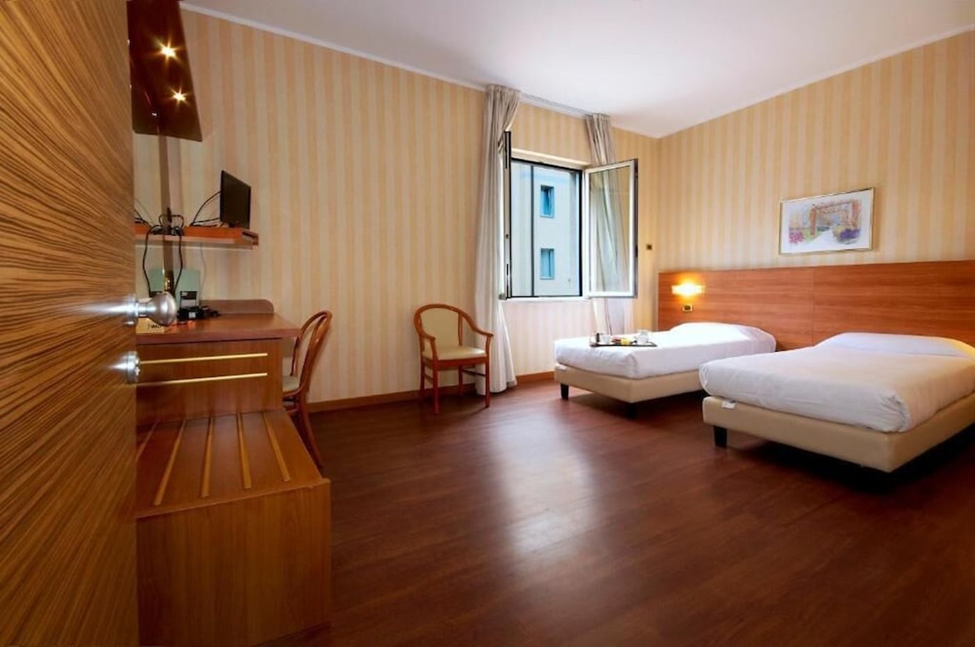 expedia-3163523-22