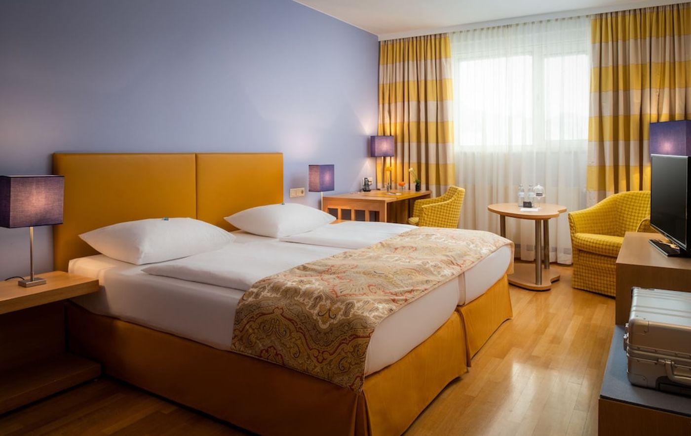 expedia-3163949-12