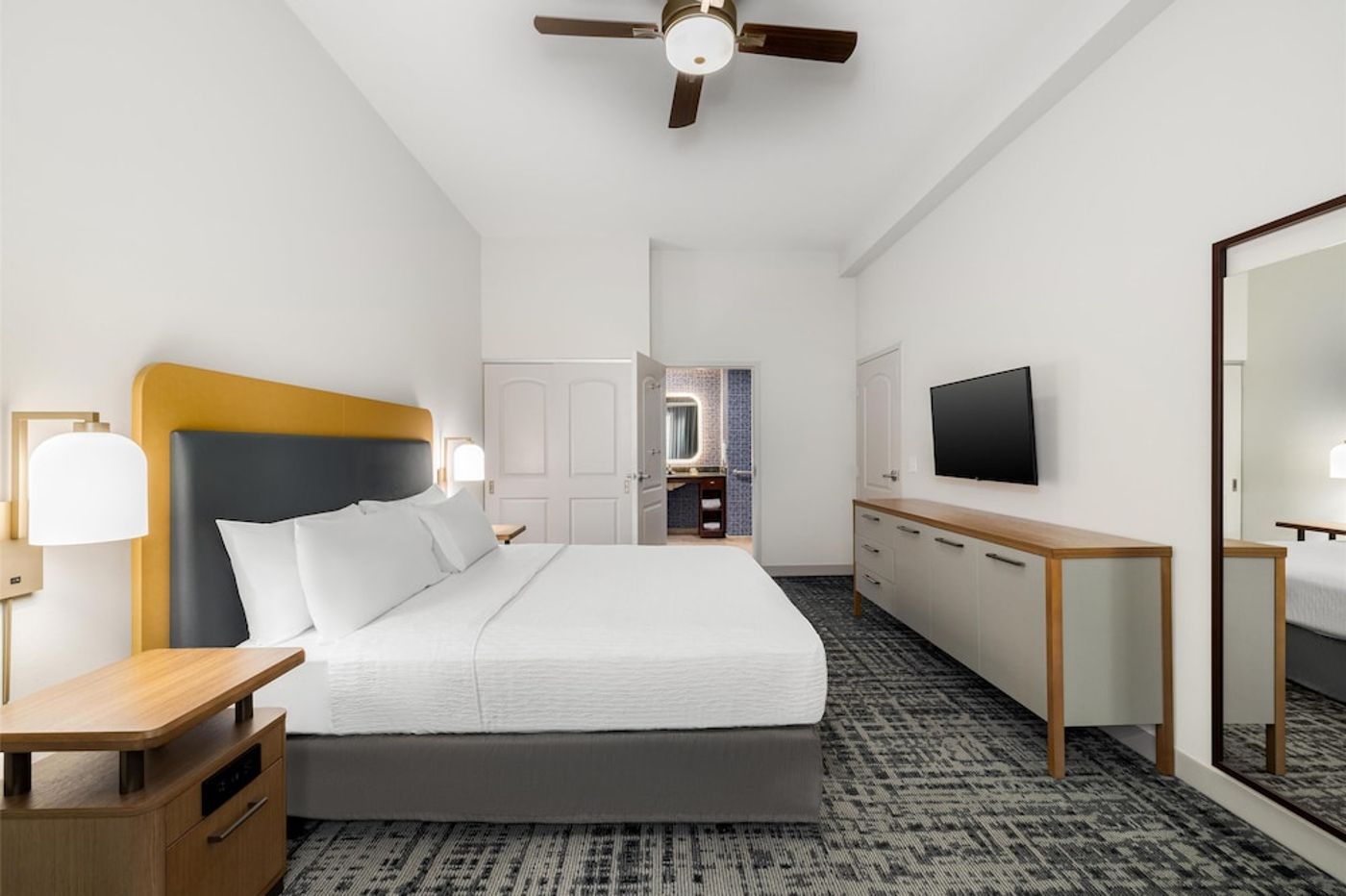 expedia-3165912-11