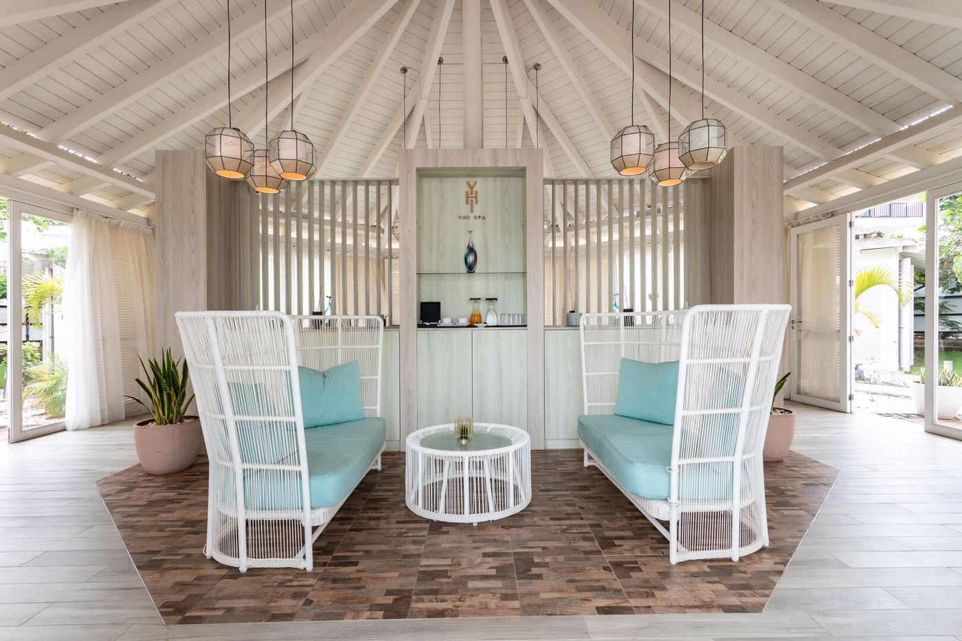 19.02.26 Melia Laguna Beach