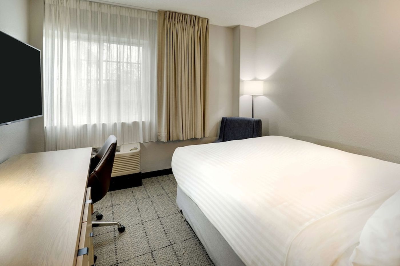 expedia-3162380-7
