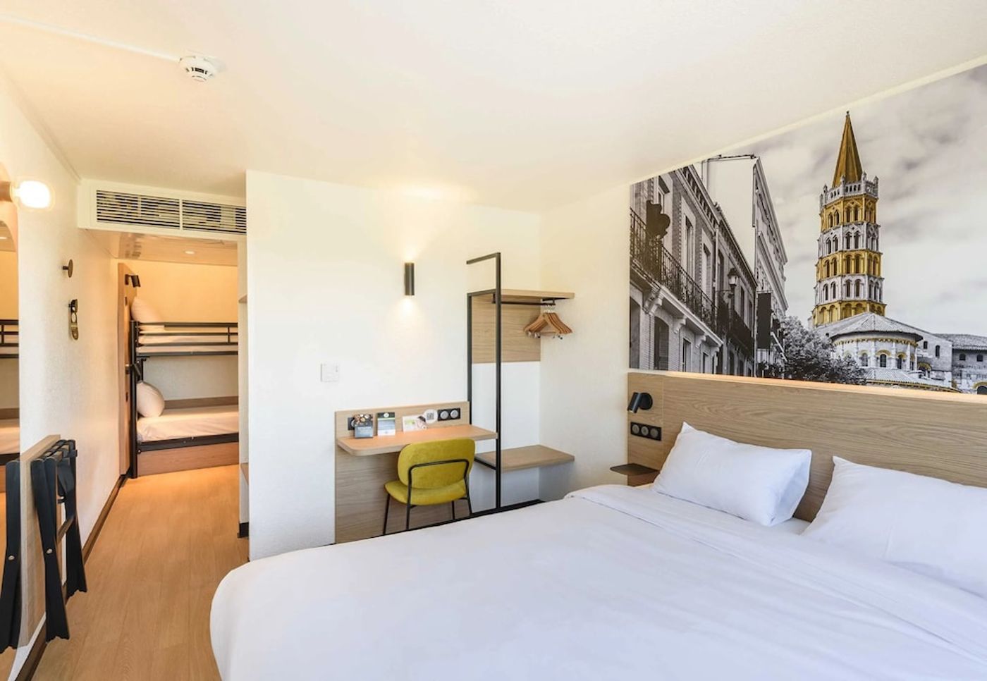 expedia-3163901-17