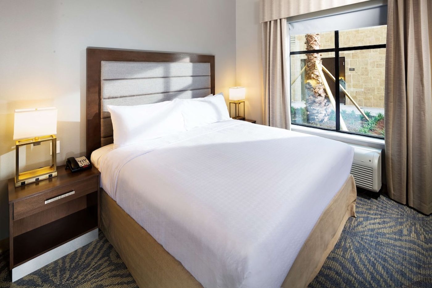 expedia-3160792-10