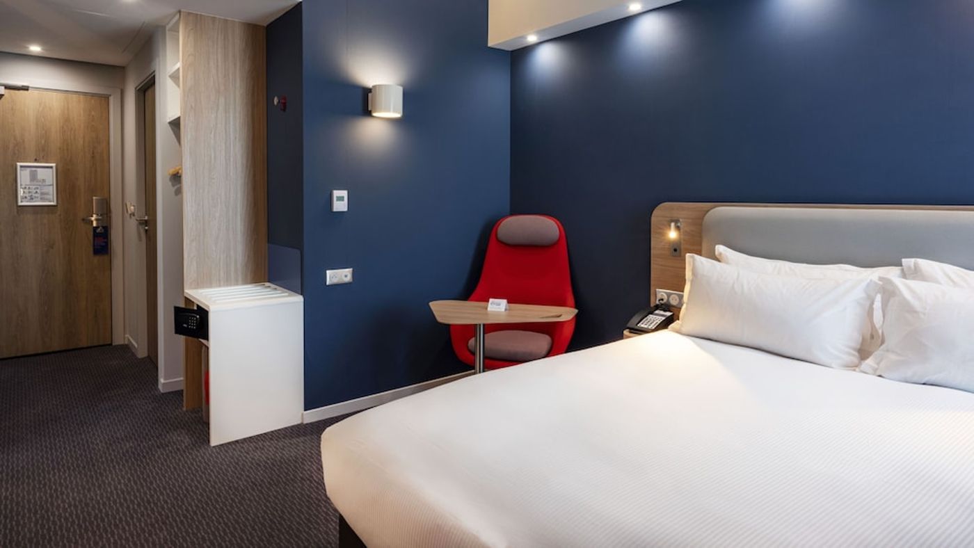 expedia-3166827-28
