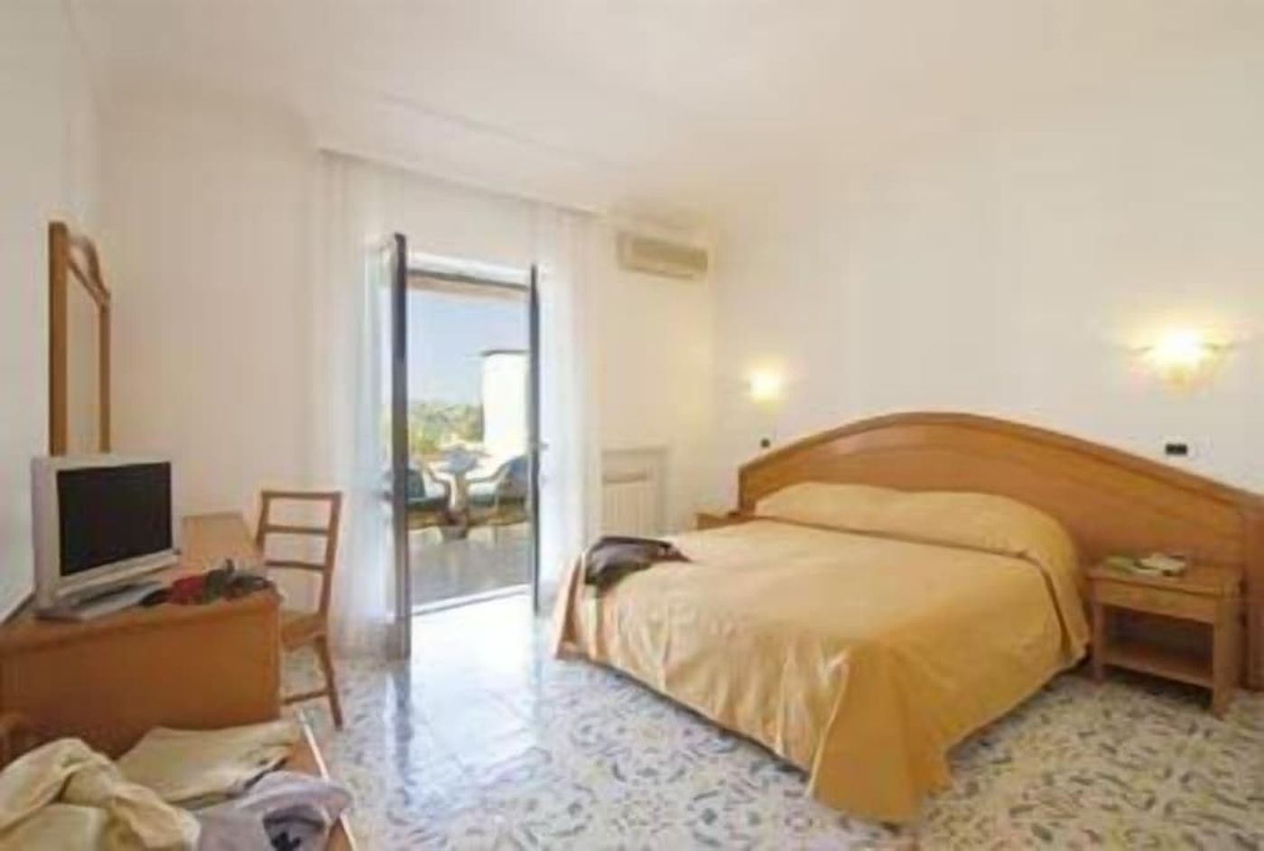 expedia-3166196-12